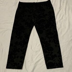 Liz Claiborne Career Black Floral Patterned Pants